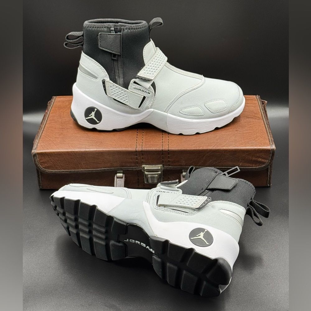 Air Jordan Trunner LX High 'Pure Platinum'